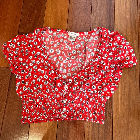 Forever 21 Floral T-Shirt - Picture 1 of 3